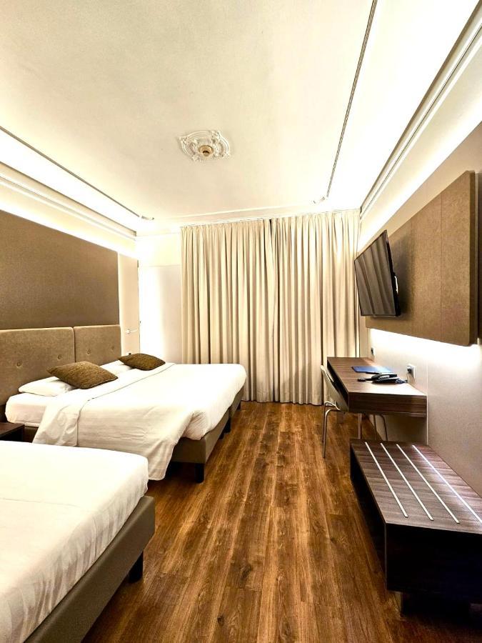 Hotel Mythos Milaan