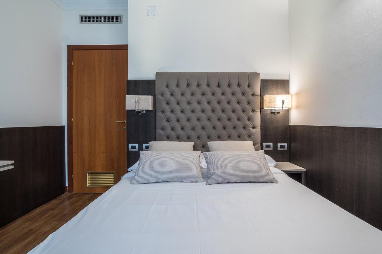 Hotel Mythos Milaan